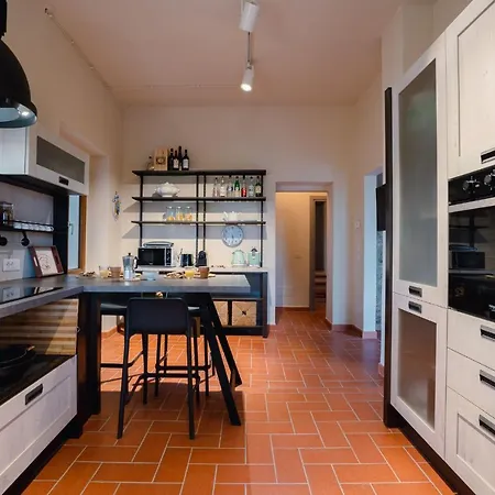 Riccimballa Luxury House *